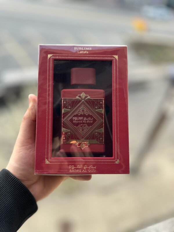 Lattafa - Bade'e Al Oud Sublime EDP - 100ml - ROJO - Imagen 4